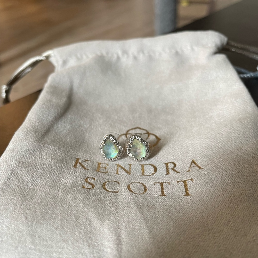 Kendra Scott Earring Studs